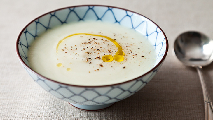 Paul-bertolli_s-cauliflower-soup-307470-271247.730x410